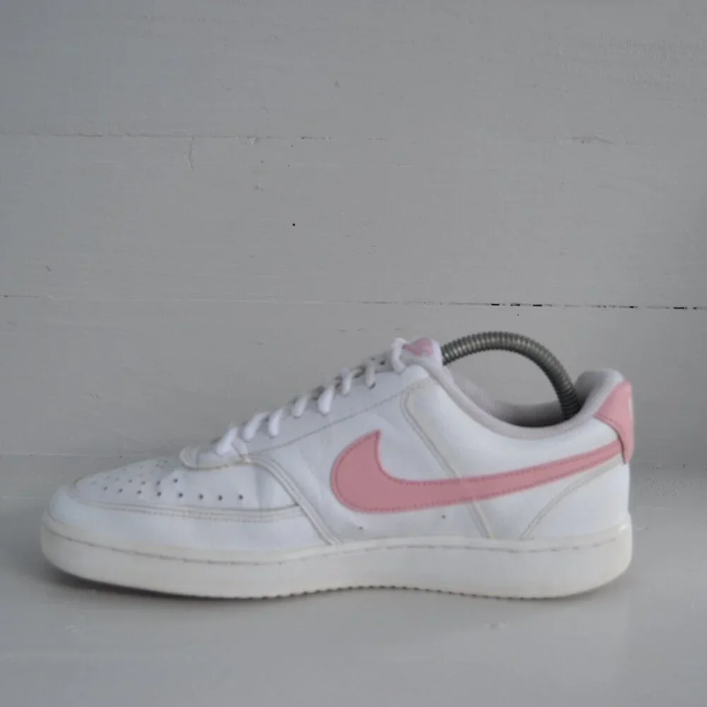 Nike Pink White Sneakers Women's 9 Court Vision Low Top Shoes CD5434-110 - Picture 6 of 10